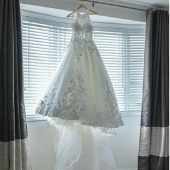 wedding dress - Picture 3 of 5